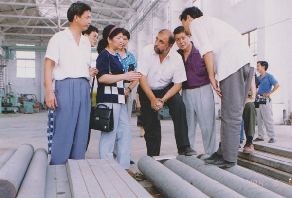 （1）1994年8月9日，向加拿大客商介紹產(chǎn)品_副本